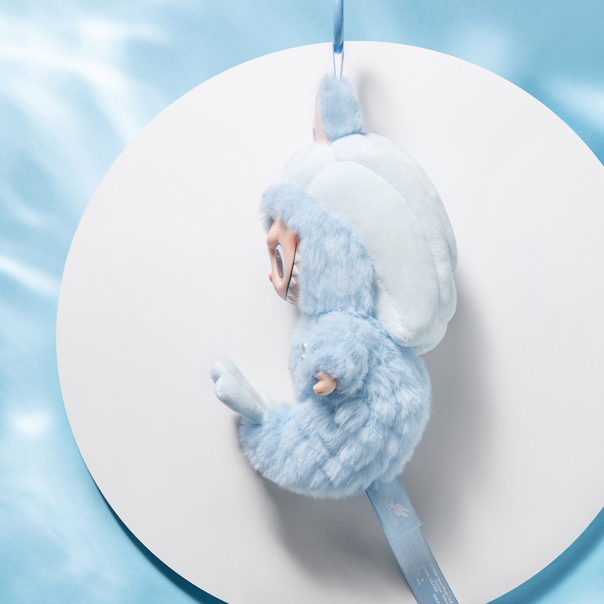 (outer box minor damage) LABUBU HIDE AND SEEK IN SINGAPORE SERIES-Vinyl Plush Doll Pendant