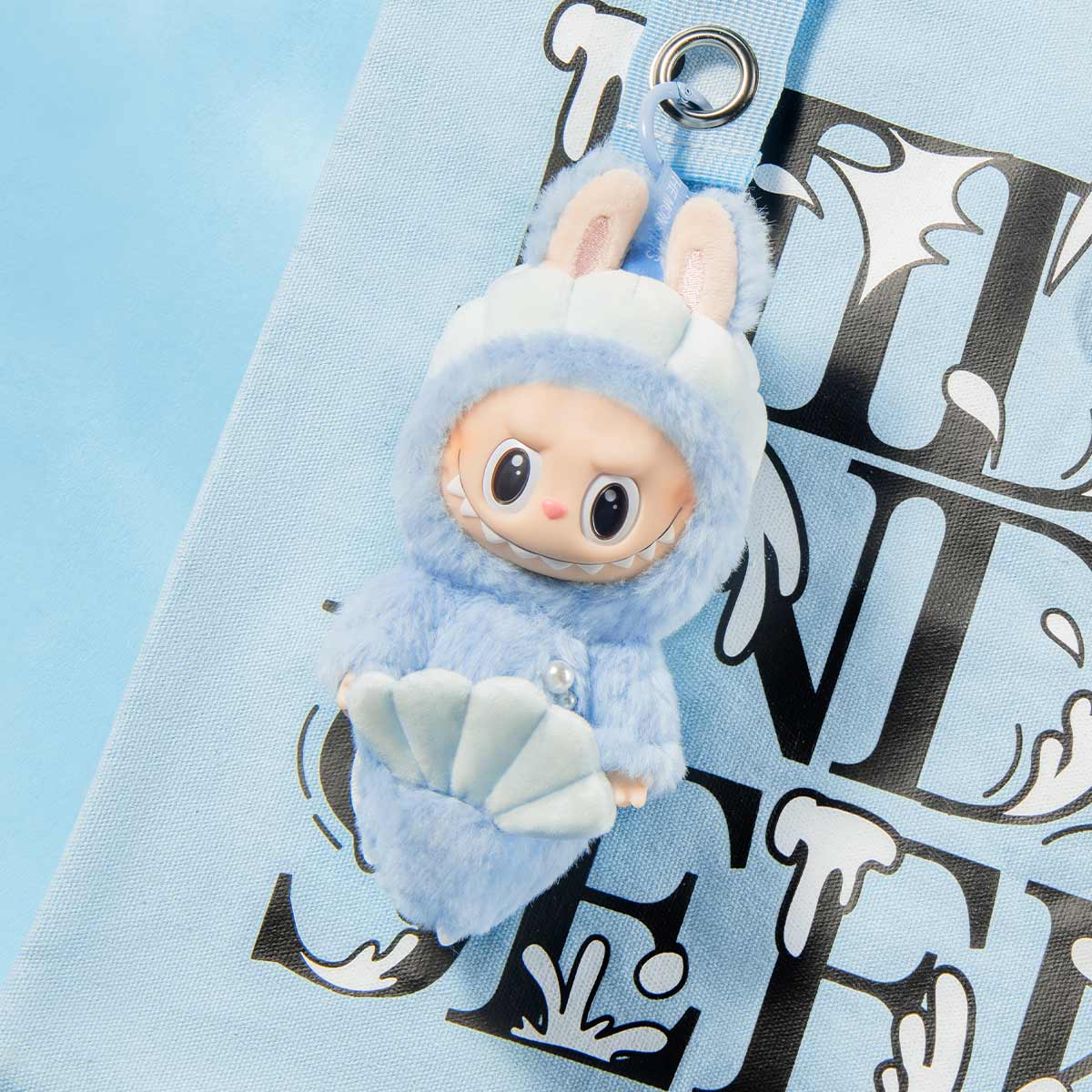 (outer box minor damage) LABUBU HIDE AND SEEK IN SINGAPORE SERIES-Vinyl Plush Doll Pendant
