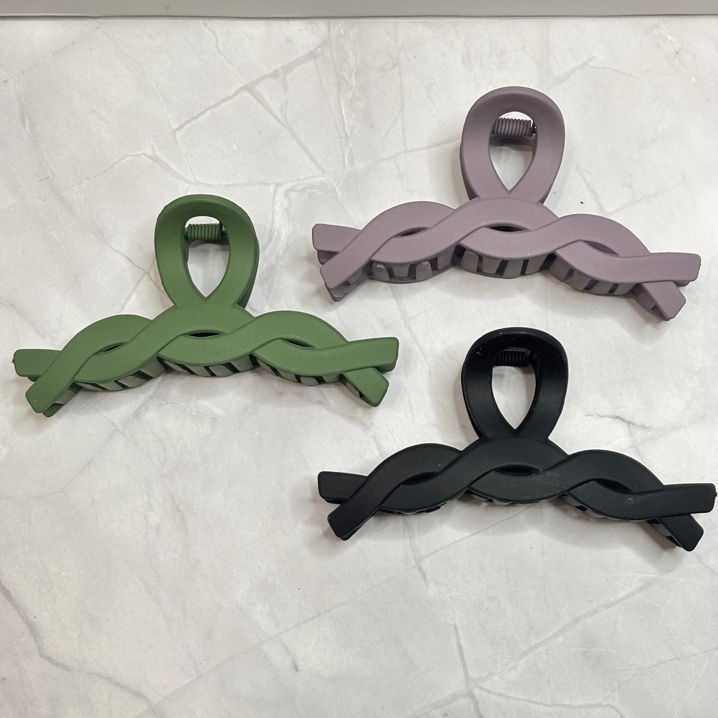 Hair Claw Clip (swirly design)