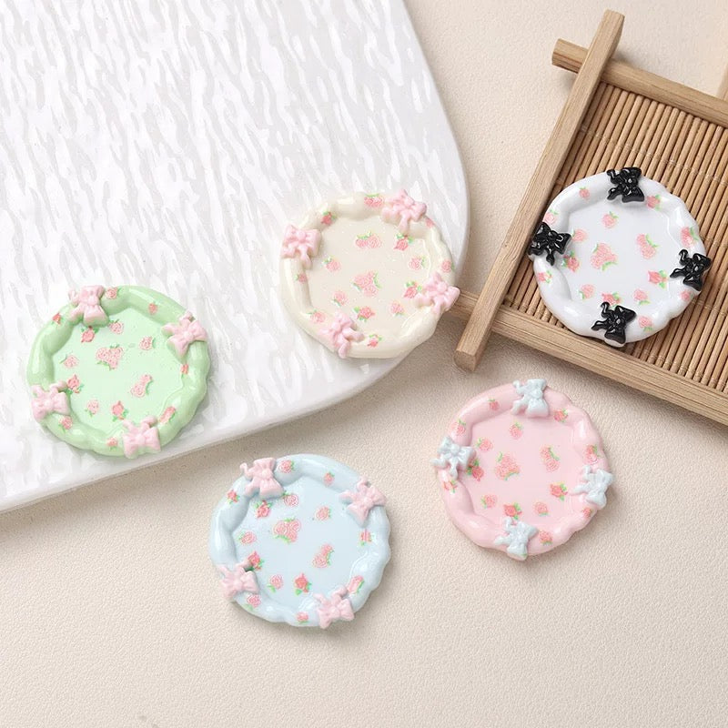Cute Miniature Plates (round)