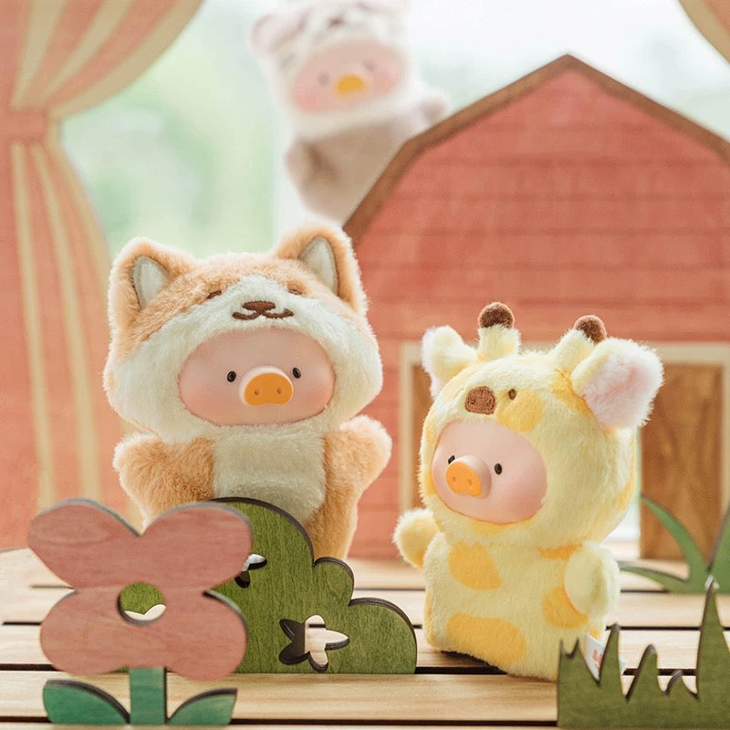 LuLu Pig Animal Party Puppet Show